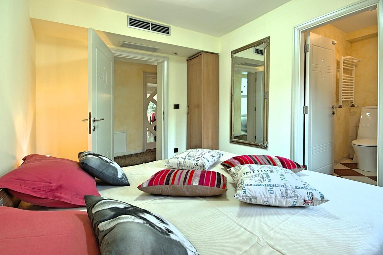 Villa Lidija Porec Exterior photo